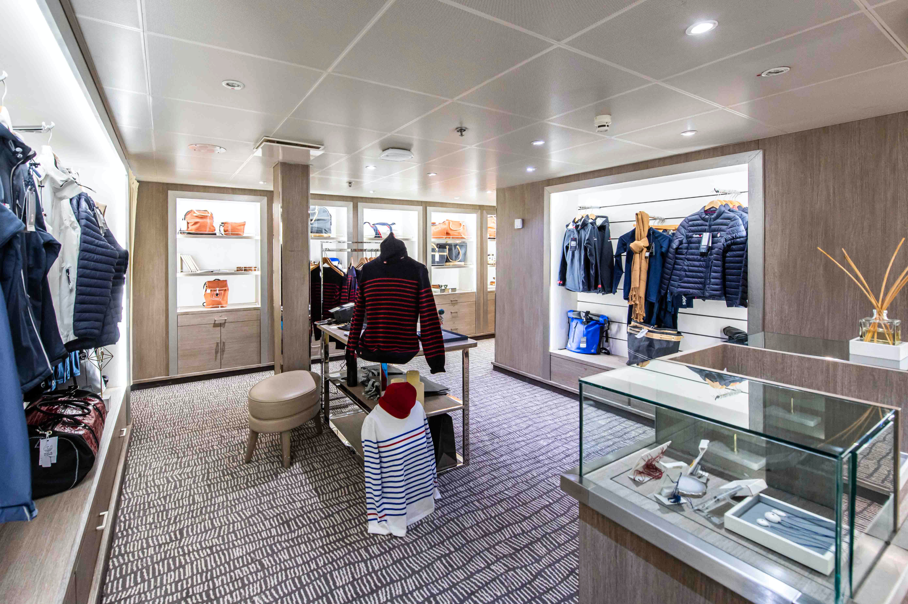 Gift shop, Exploris One