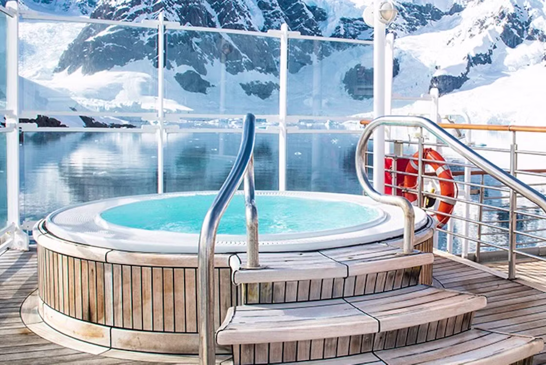 Outdoor Jacuzzi