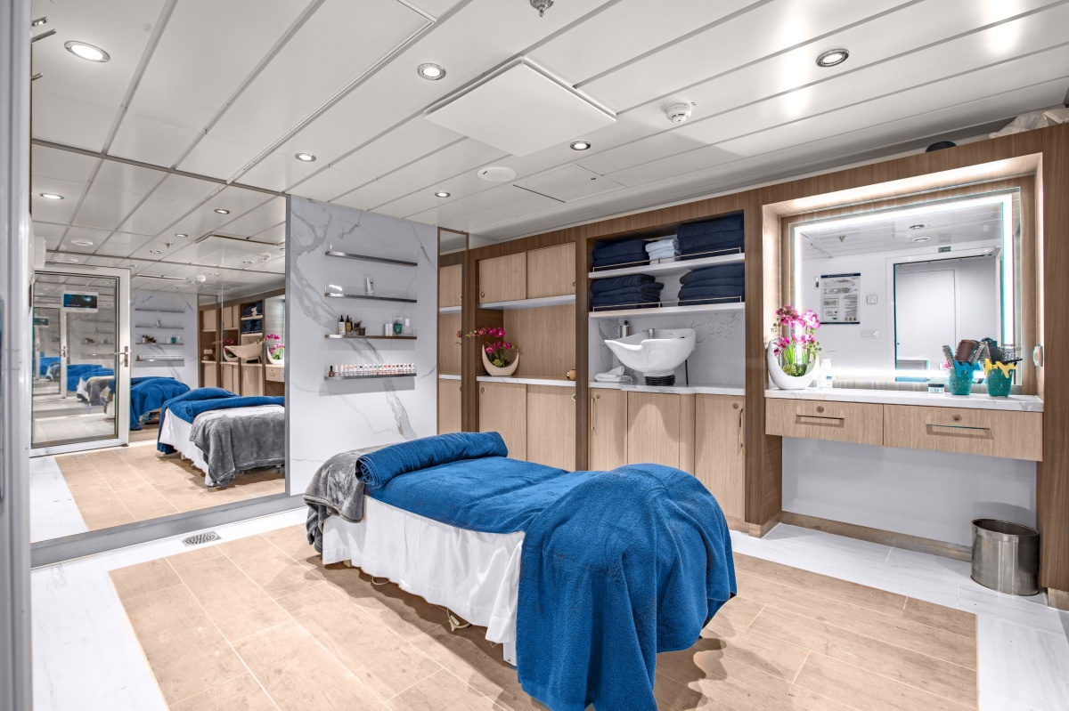 Polar spa on Ocean Victory, Arctic cruise ship