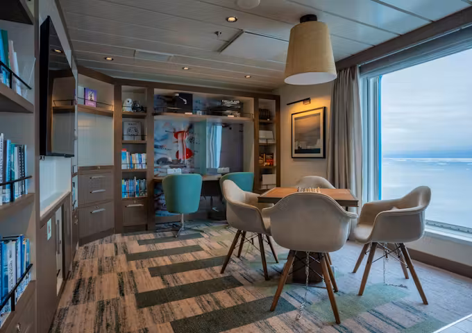 Library on the Ocean Albatros Arctic ship