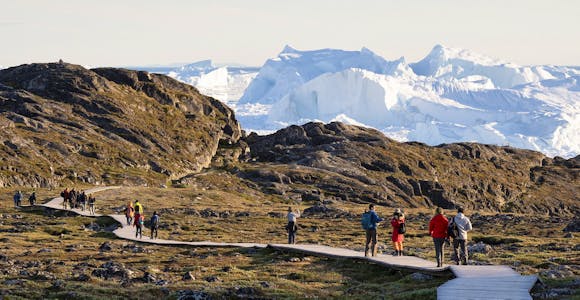 ALB_4_ALB_RTD_WALKINGPEOPLE