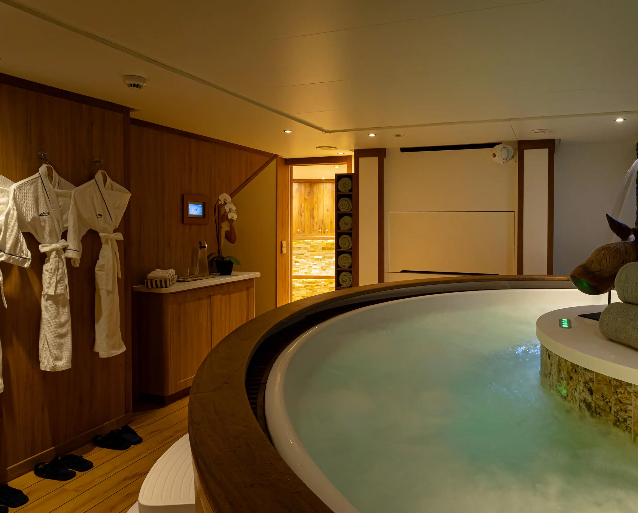 The indoor jacuzzi on the Lower Deck, Aqua Lares