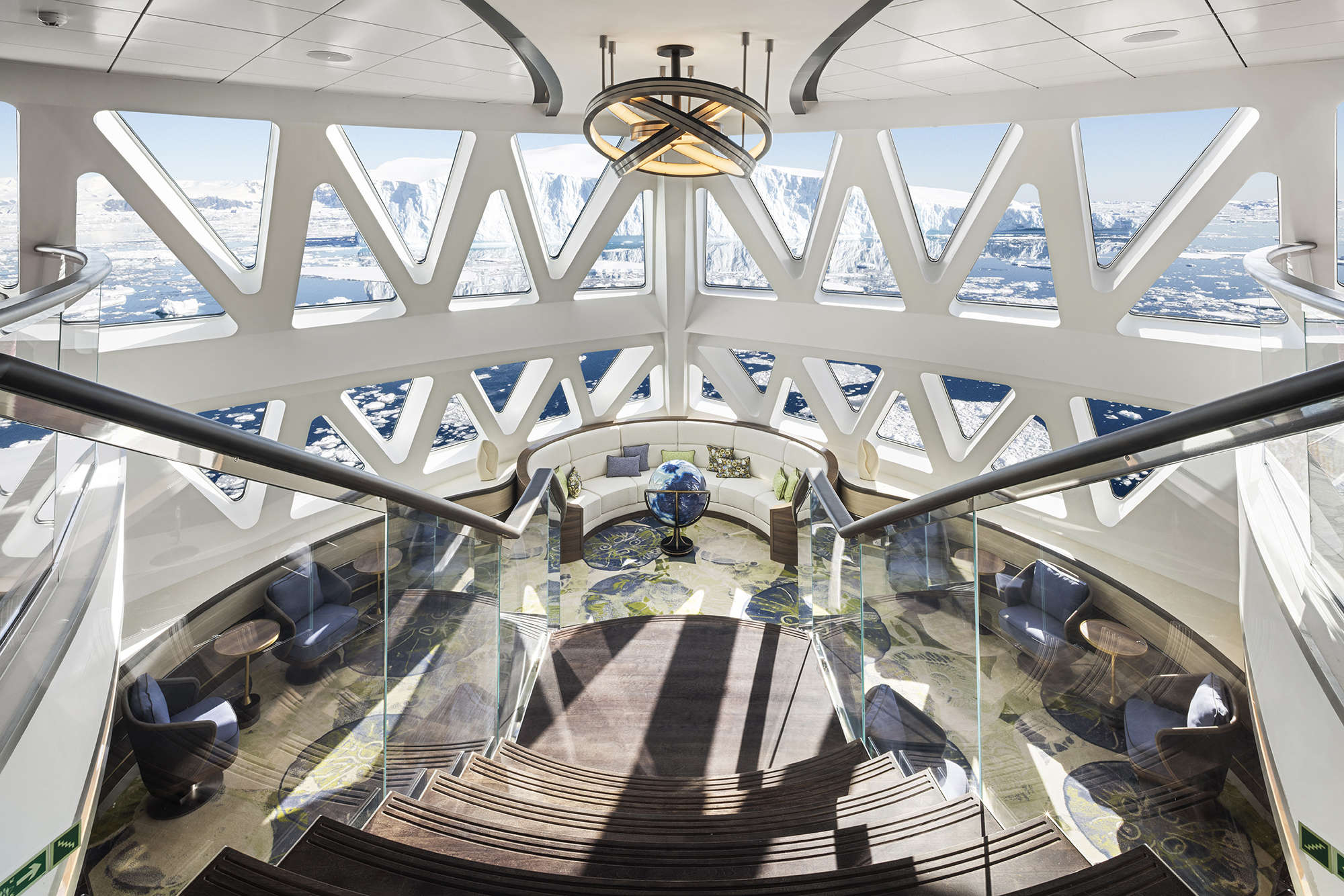 Douglas Mawson stern view