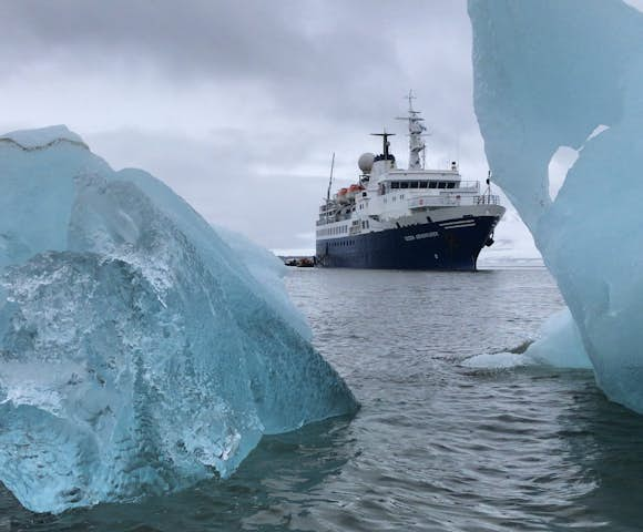 Ocean Adventurer - Arctic Ship