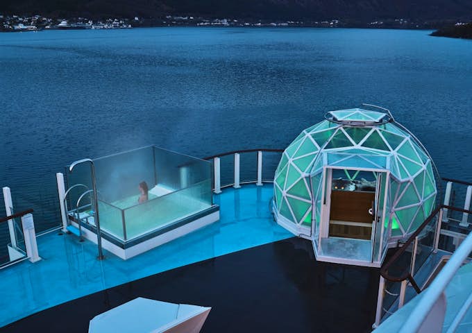 National Geographic Endurance's lounge igloo and pool