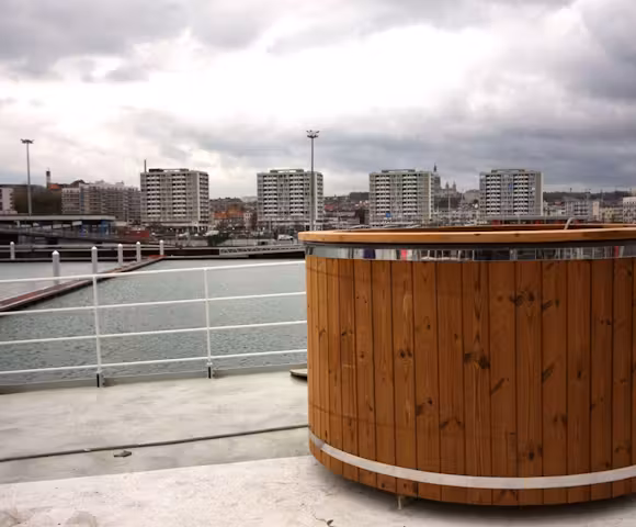 PFR_3_PFR_RTD_HOTTUB