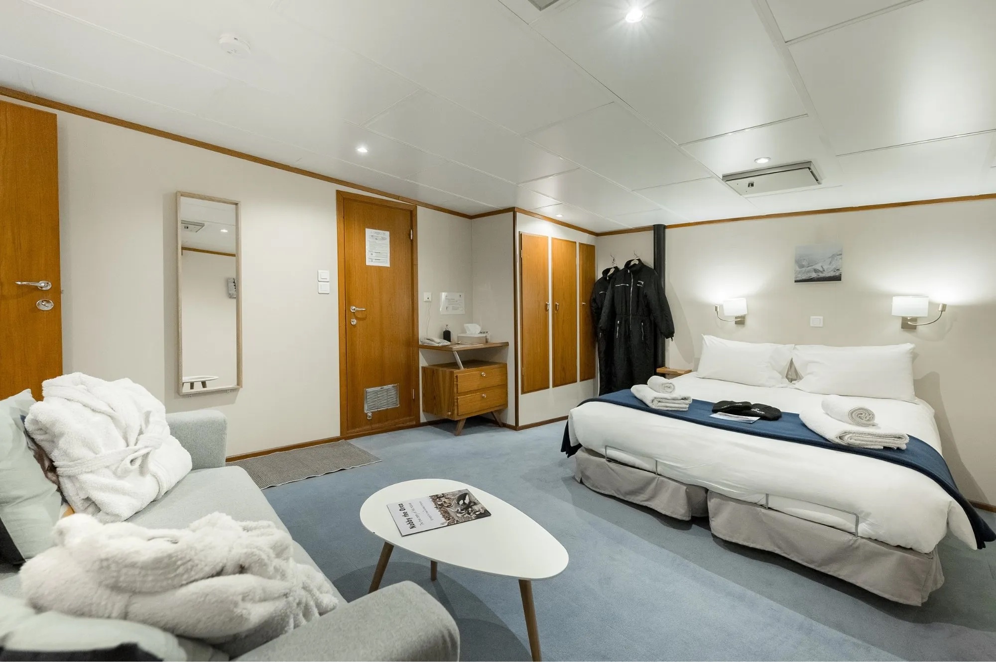 Superior Suite on Polarfront 