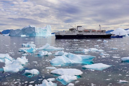 Ship-Ocean-Endeavour