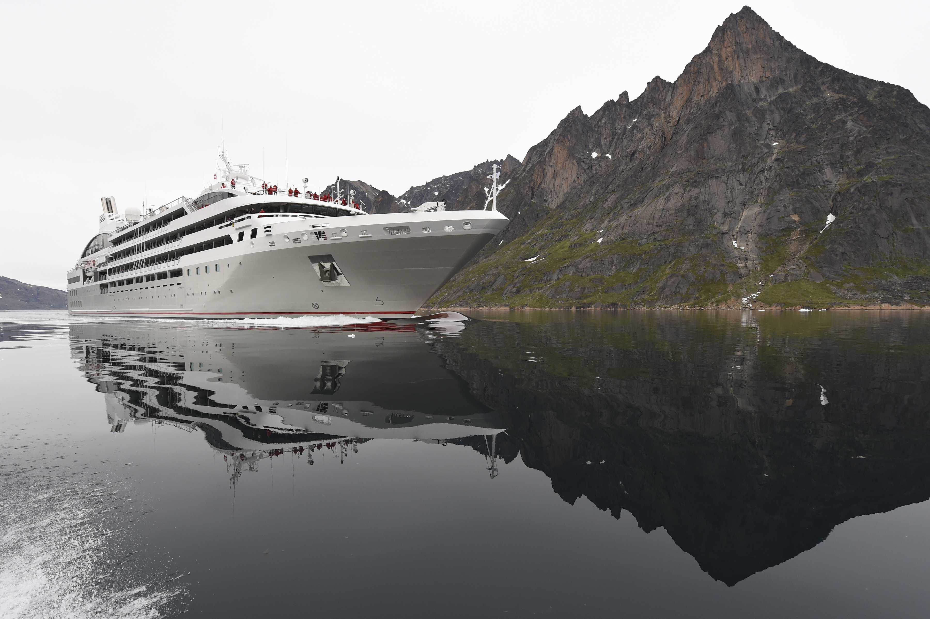 Luxury West Greenland & Baffin Island