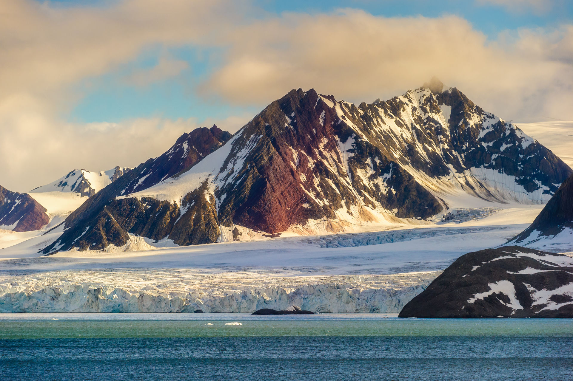 Svalbard mountains, Arctic