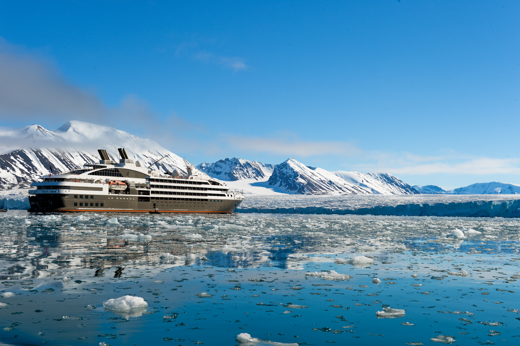 Luxury Highlights of Svalbard