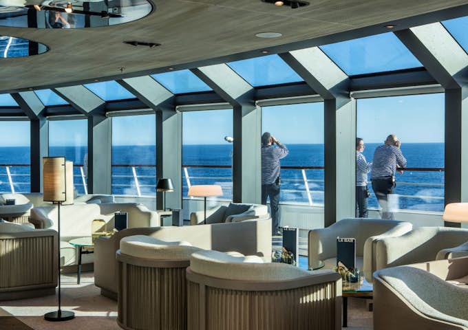 Le Commandant Charcot, Arctic Vessel - observation deck