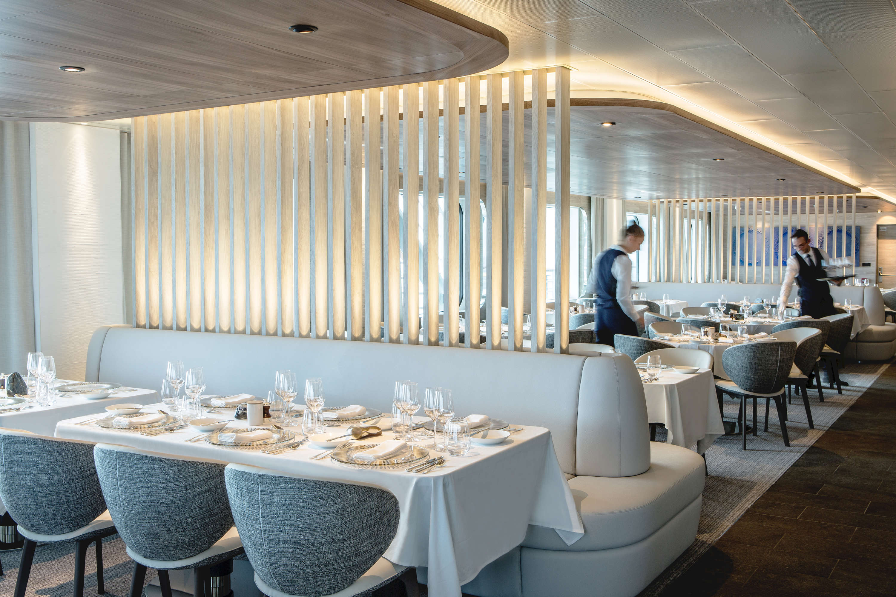 Restaurant on board Le Commandant Charcot