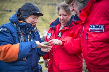 Currency, budgeting & tipping