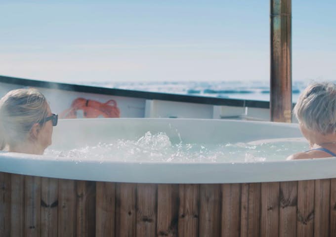 M/S Sjøveien hot tub on deck