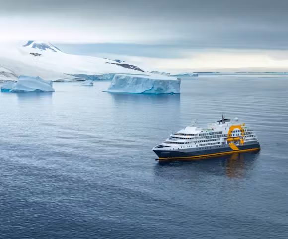 Ultramarine, Arctic vessel