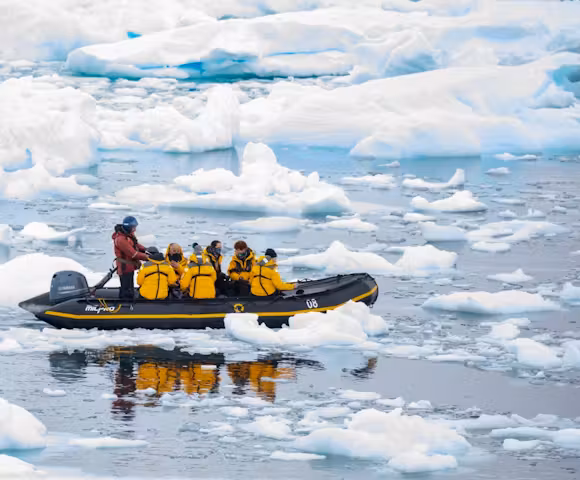 Ultramarine, Arctic vessel