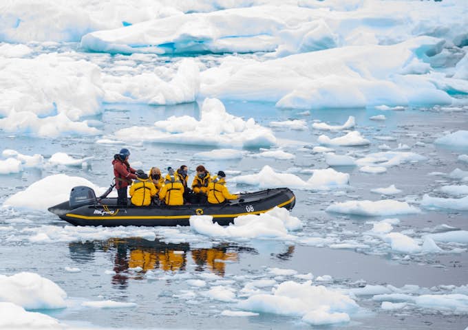 Ultramarine, Arctic vessel