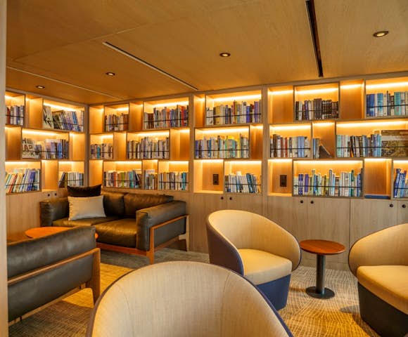 Ultramarine, Arctic vessel