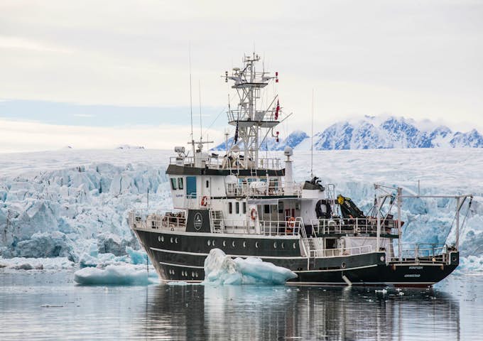 RVKIN_4_RVKIN_RTD_SHIPEXTERIOR2