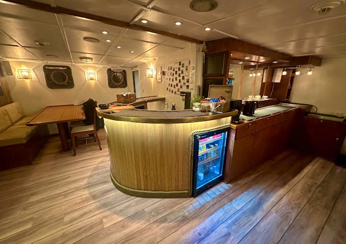 Messroom and bar on board RV Kinfish