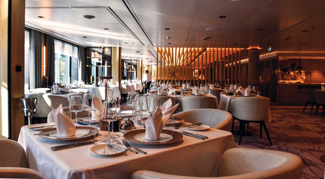 Restaurant onboard SH Diana, Arctic vessel