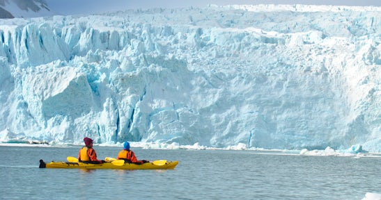 SWO_3_John-Newby_ALL_Kayak-Svalbard-July-banner3