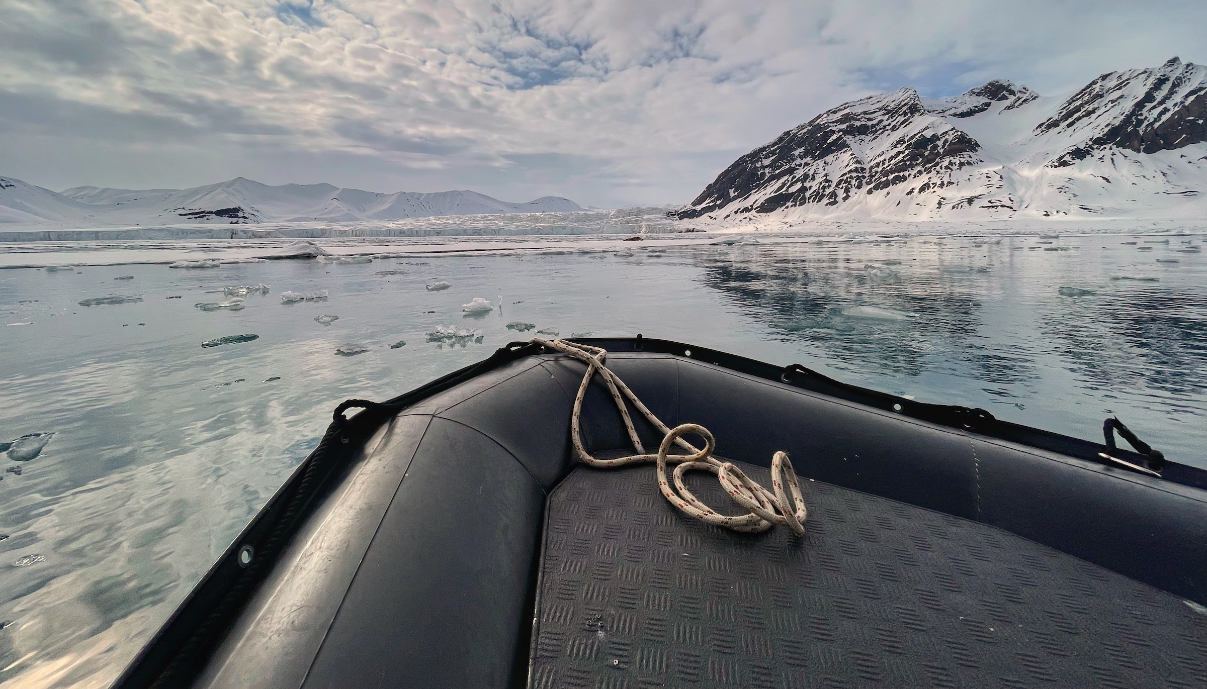 Cruising through the ice in Yogliabukta, Svalbard