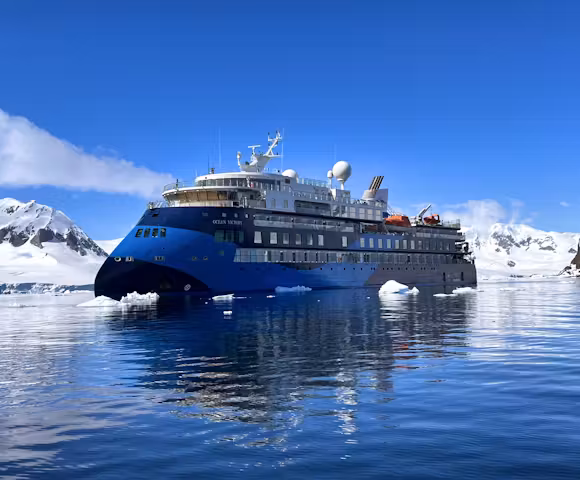Ocean Victory's exterior - Arctic ship